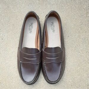 Eastland women’s size 8 classic‎ leather penny loafers Burgundy color (new)